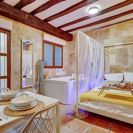 L'evasion I Bed&spa I Jacuzzi I Cozy I Hypercentre I Rent Immo * 第戎